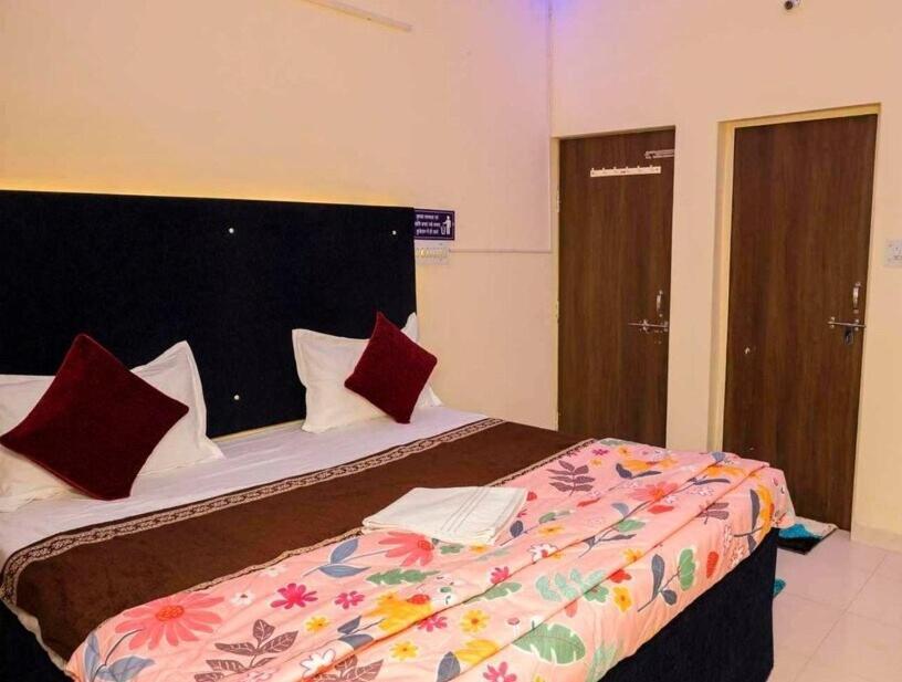 Hotel O Pop Hotel Blue Star Bhilai Luaran gambar